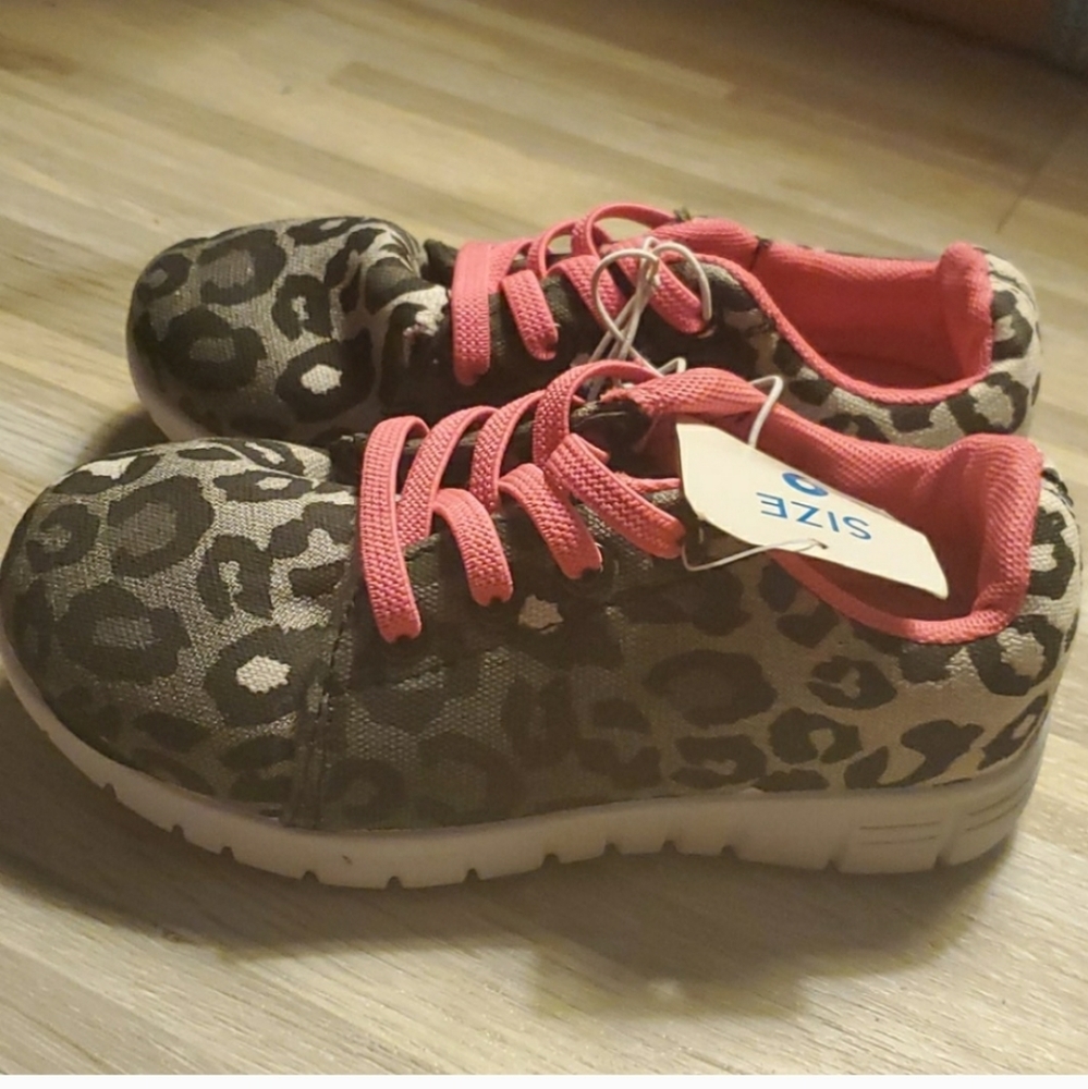 Kids shoes